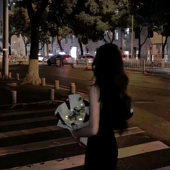 美女
