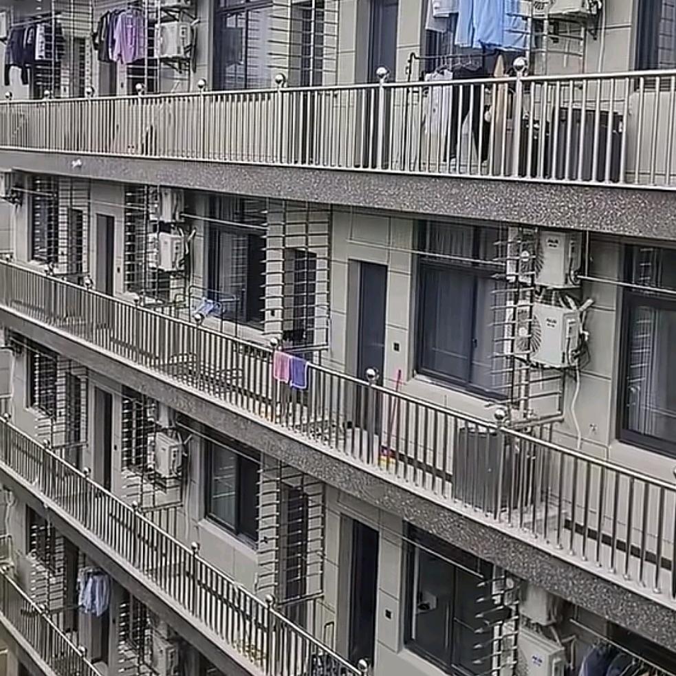 西店租房冯希华