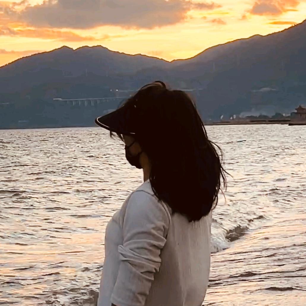 小肥˘⌣˘杨🐏（橱窗有好物）