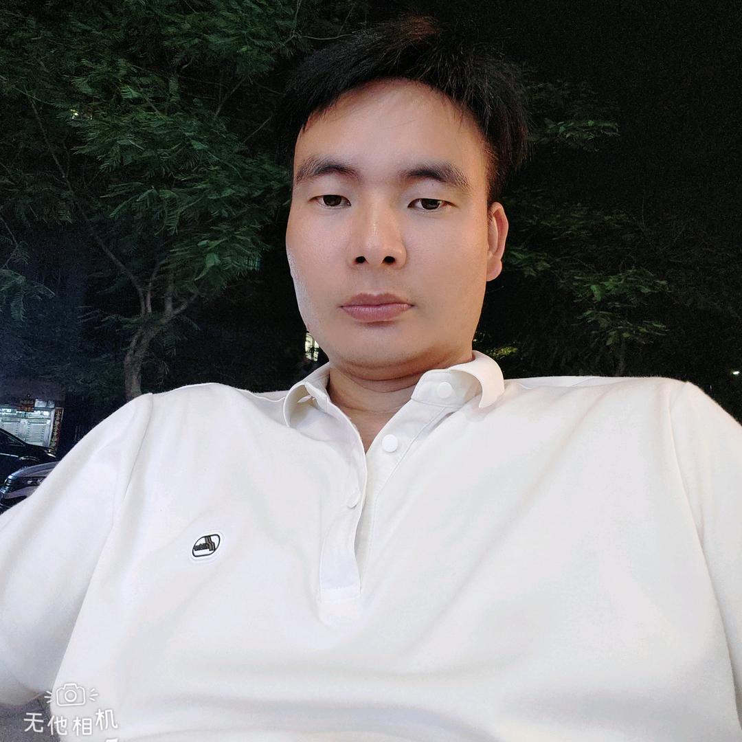 小高-广州鑫宝轩品牌折扣服装尾货