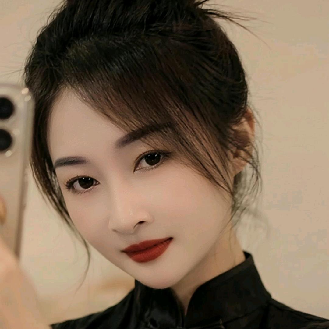 ♥(｡￫白姐姐￩｡)♥