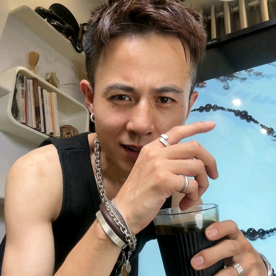 康少（橱窗有好货）