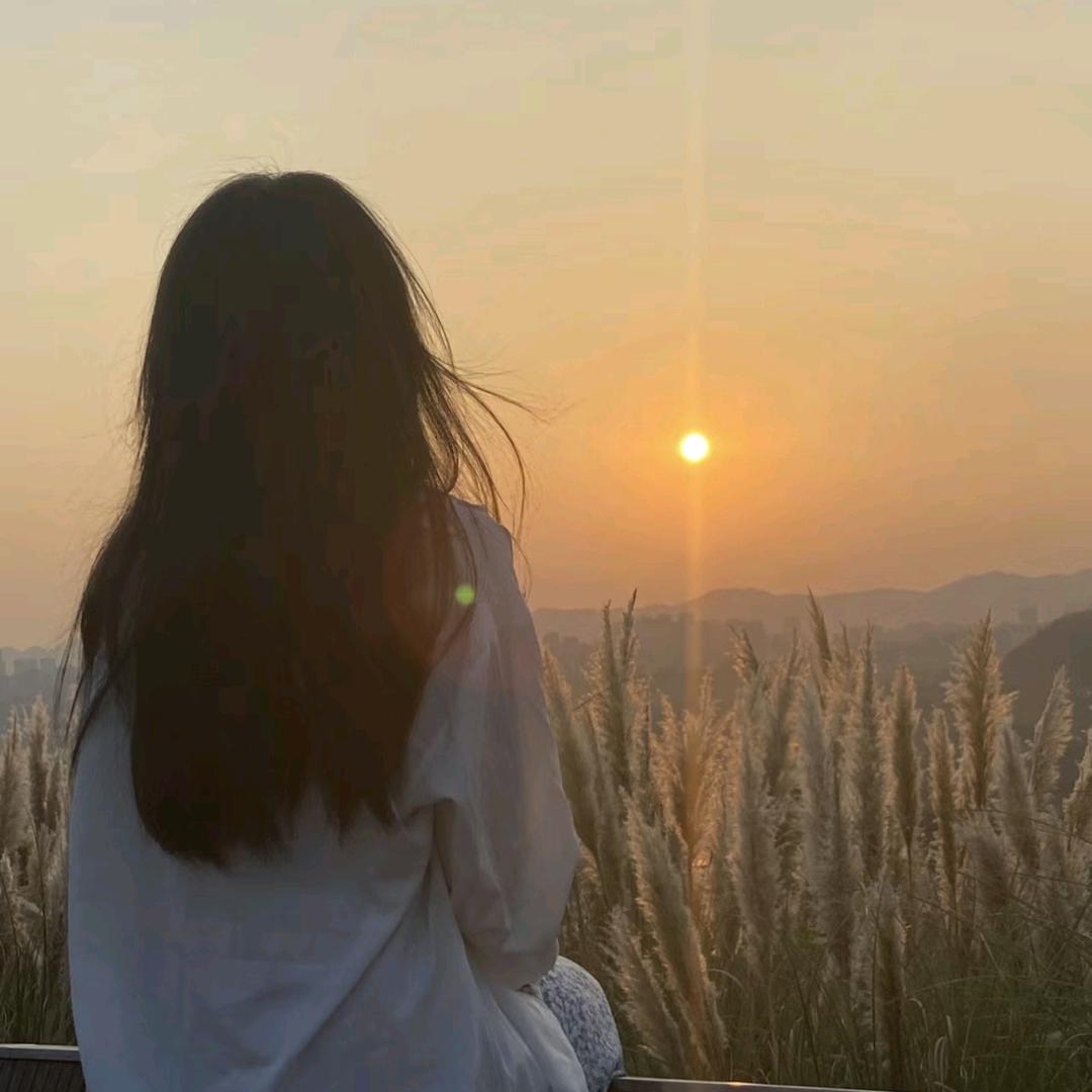 少女妈妈Lily莉莉