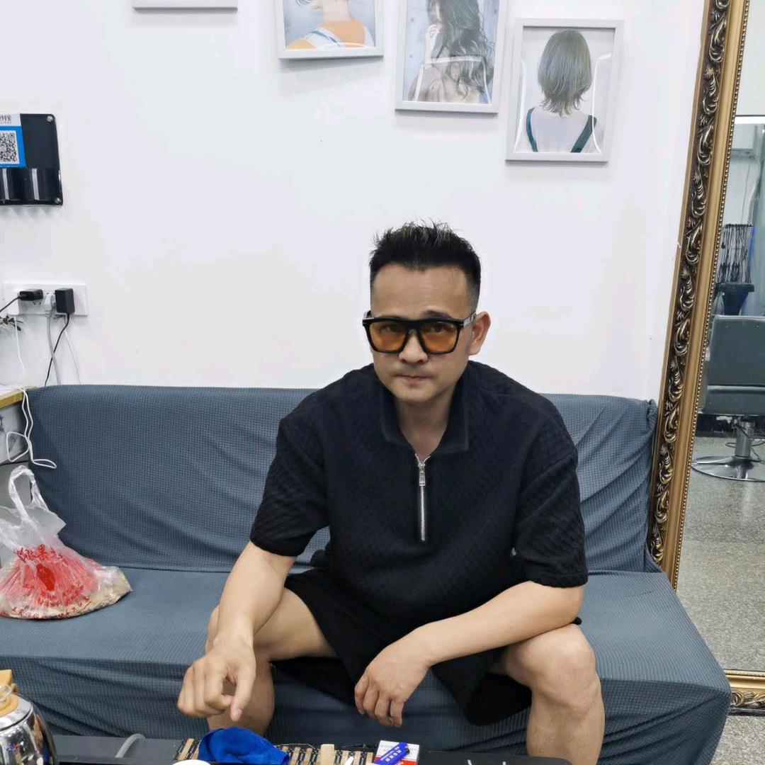 金佬司男士理发馆