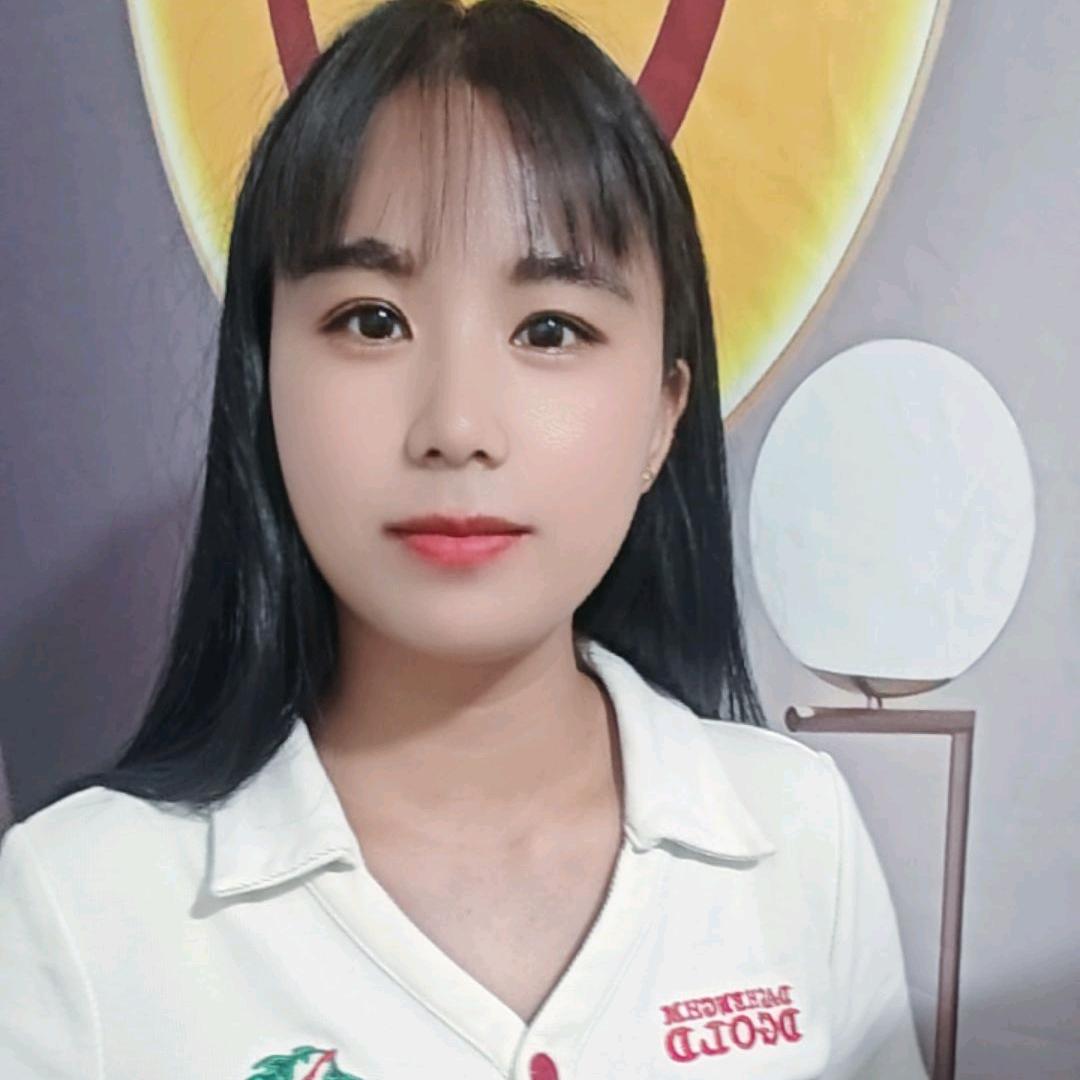 依依