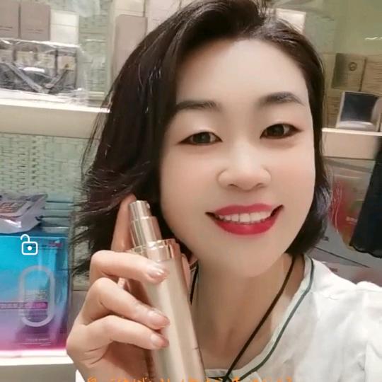 女人街百依百顺服装店