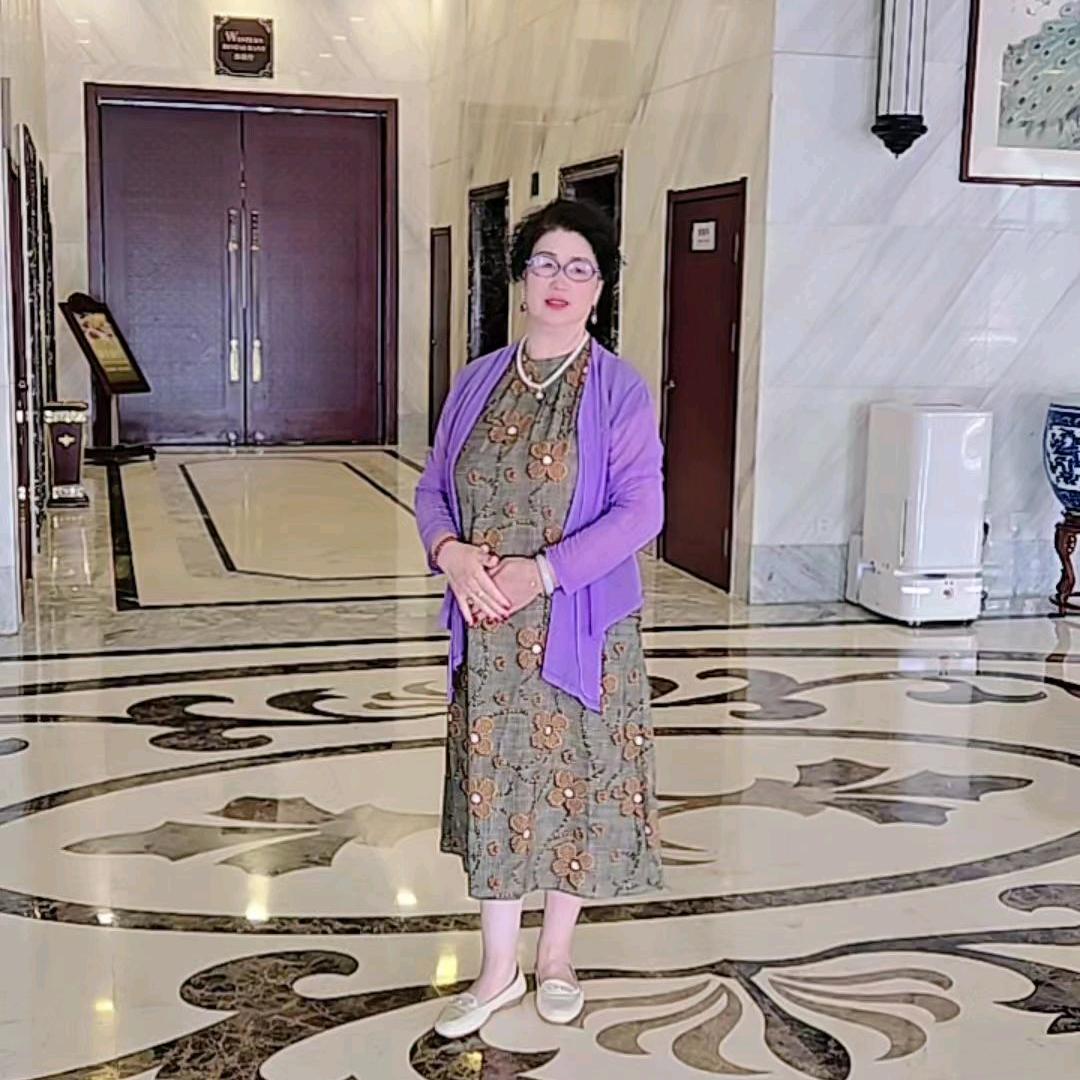 成女士在香河😍