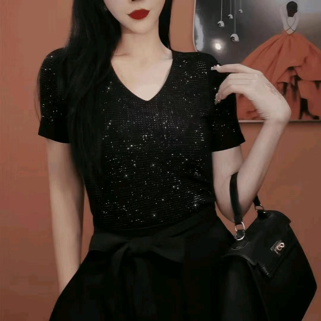 淼淼1名女装服饰