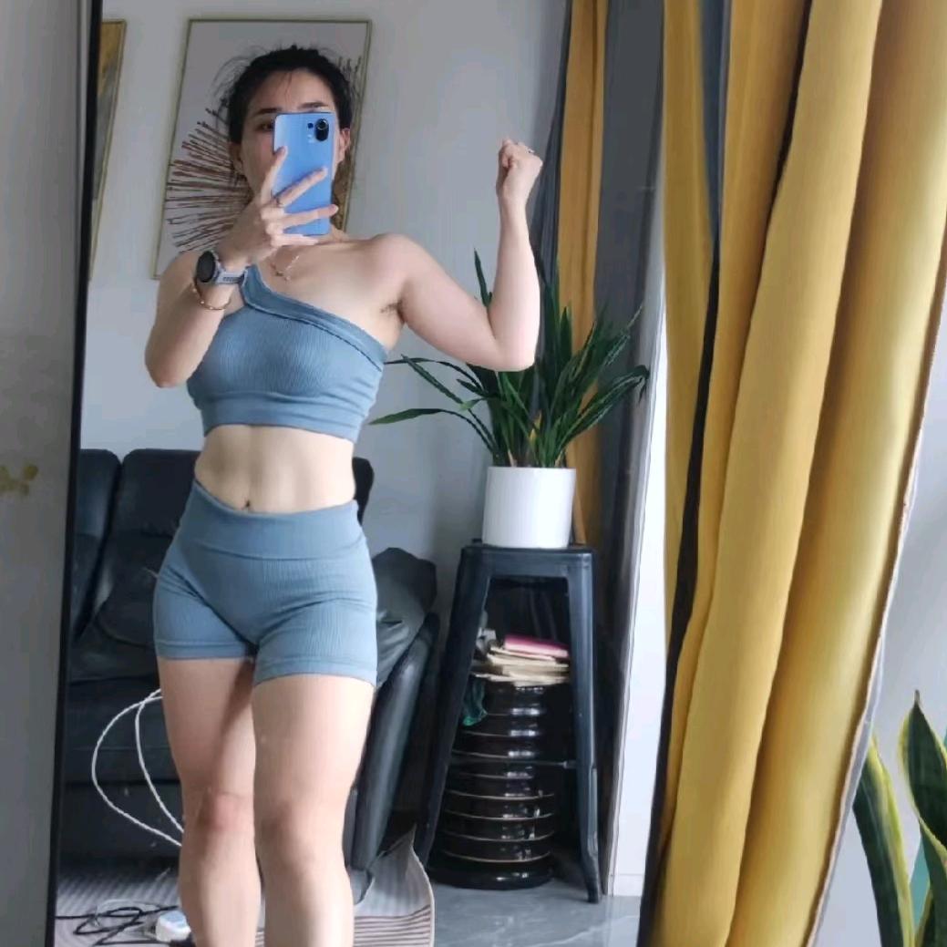 李丽丽爱健身