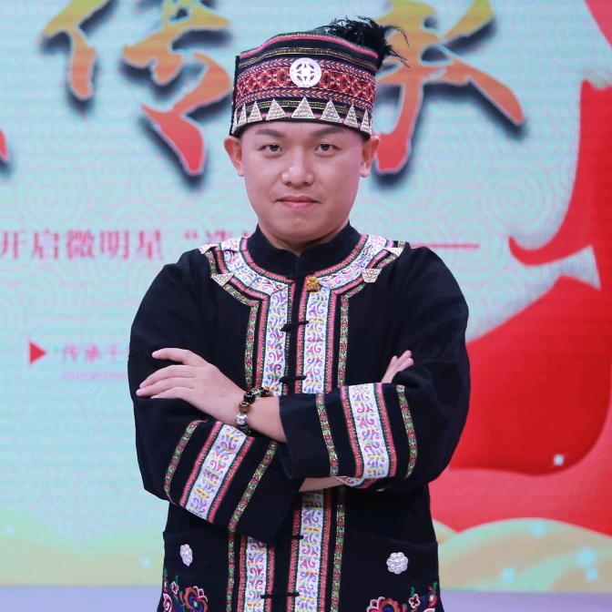 黄鑫目诊