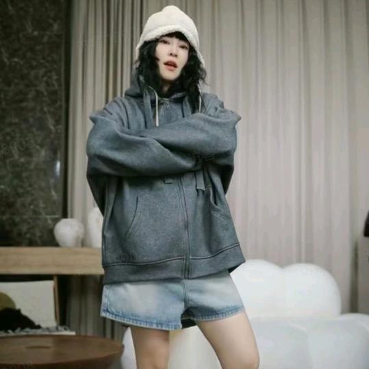 NANA港风潮牌- 每日穿搭