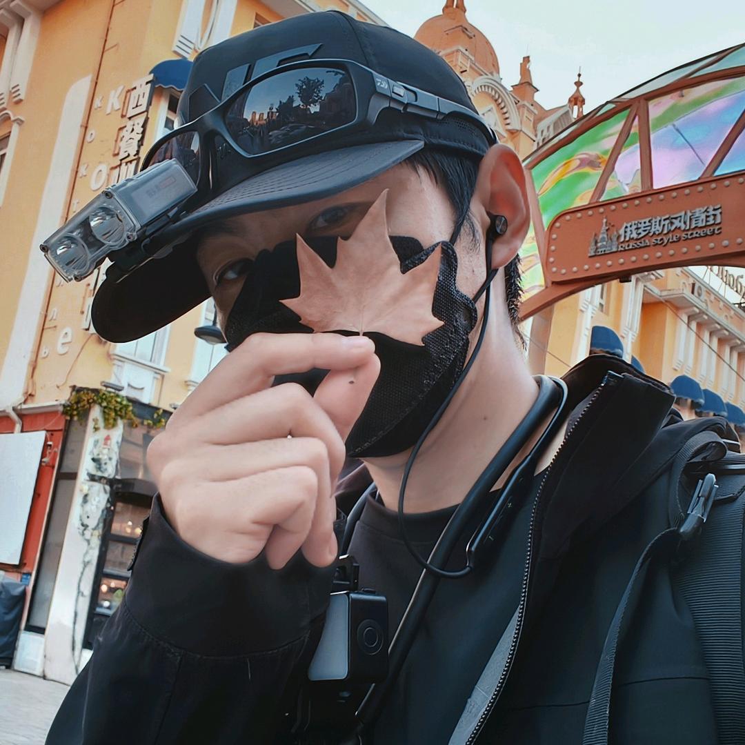 黑之丶  路亚～