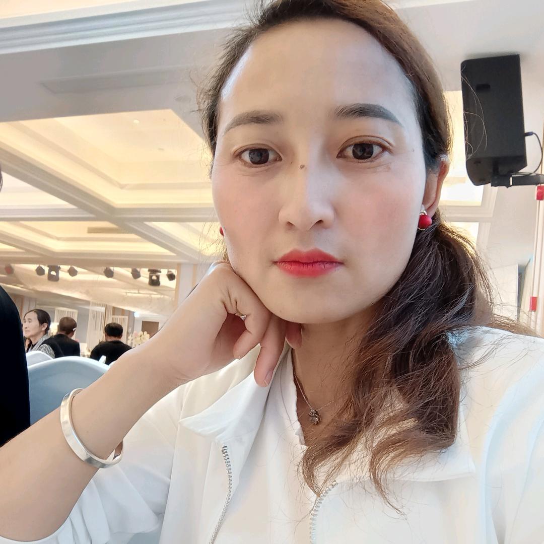 小彝妹