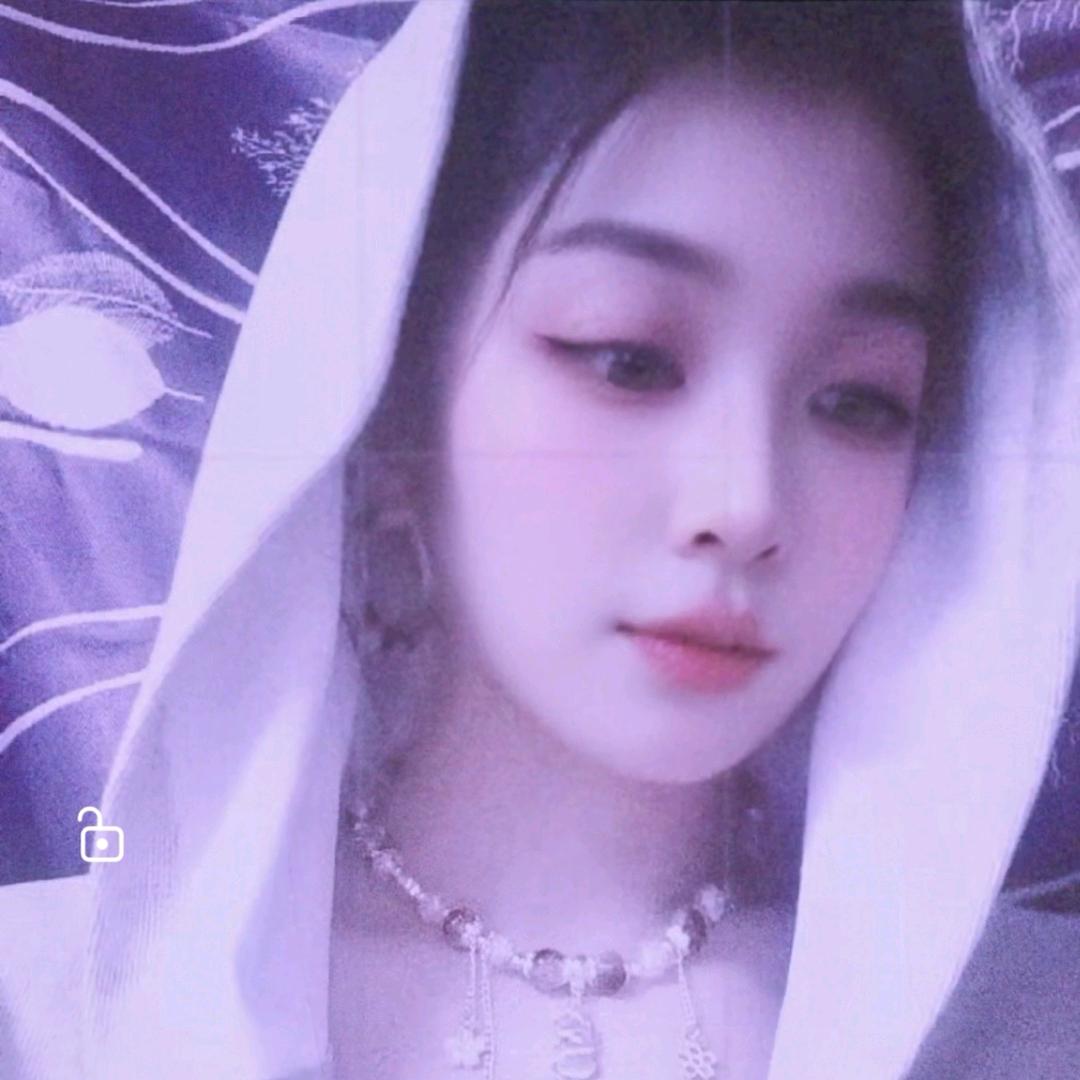 颜灵子🧚🏻‍♀️