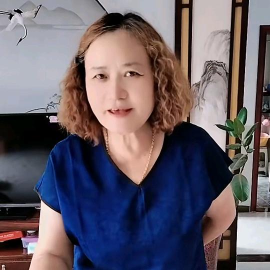 小英姐中午一点十分开播