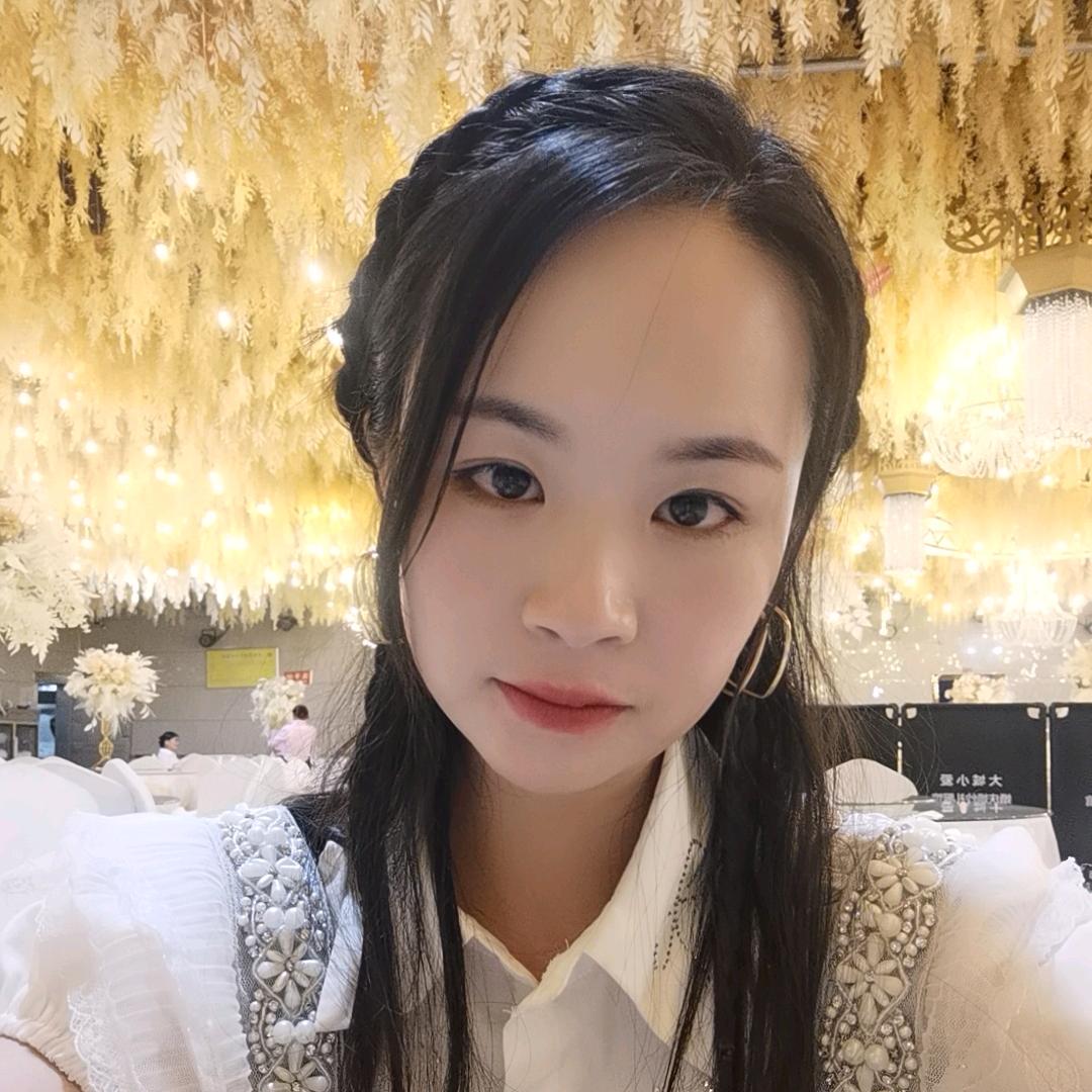 符草楼卖美的电器的小田