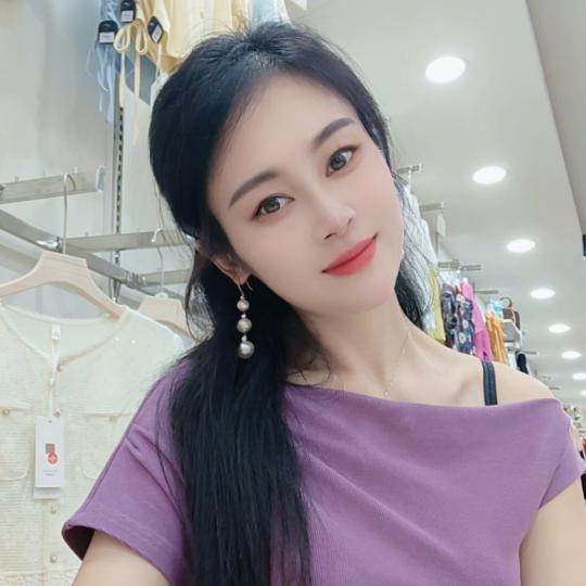 新城镇服装小丁