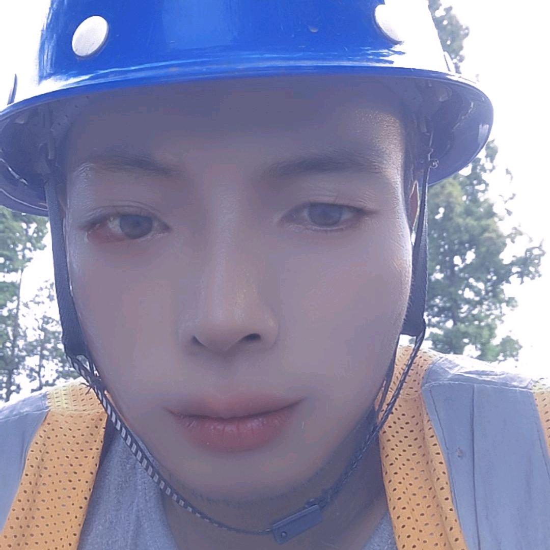 落花有意，流水无情