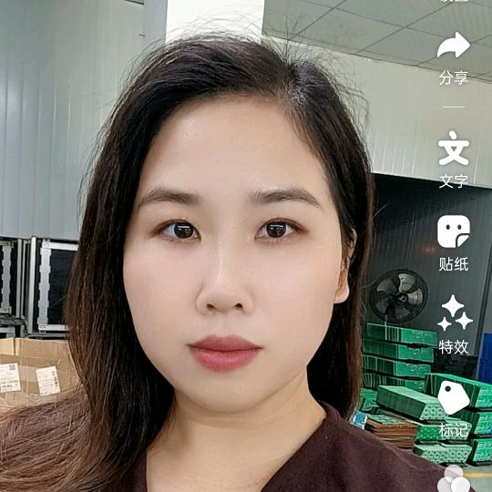 我姓何💋请叫我何姐姐