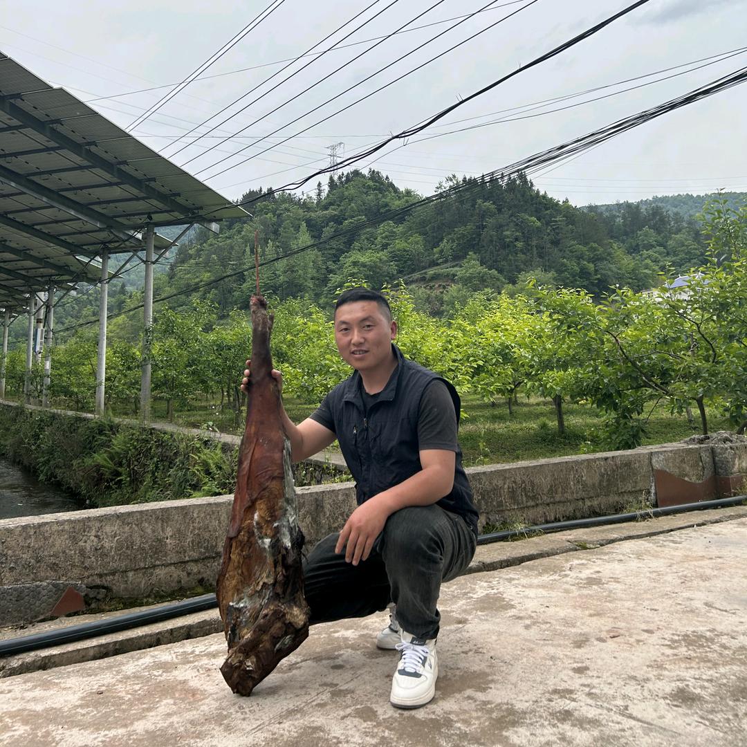 硒都阿龙