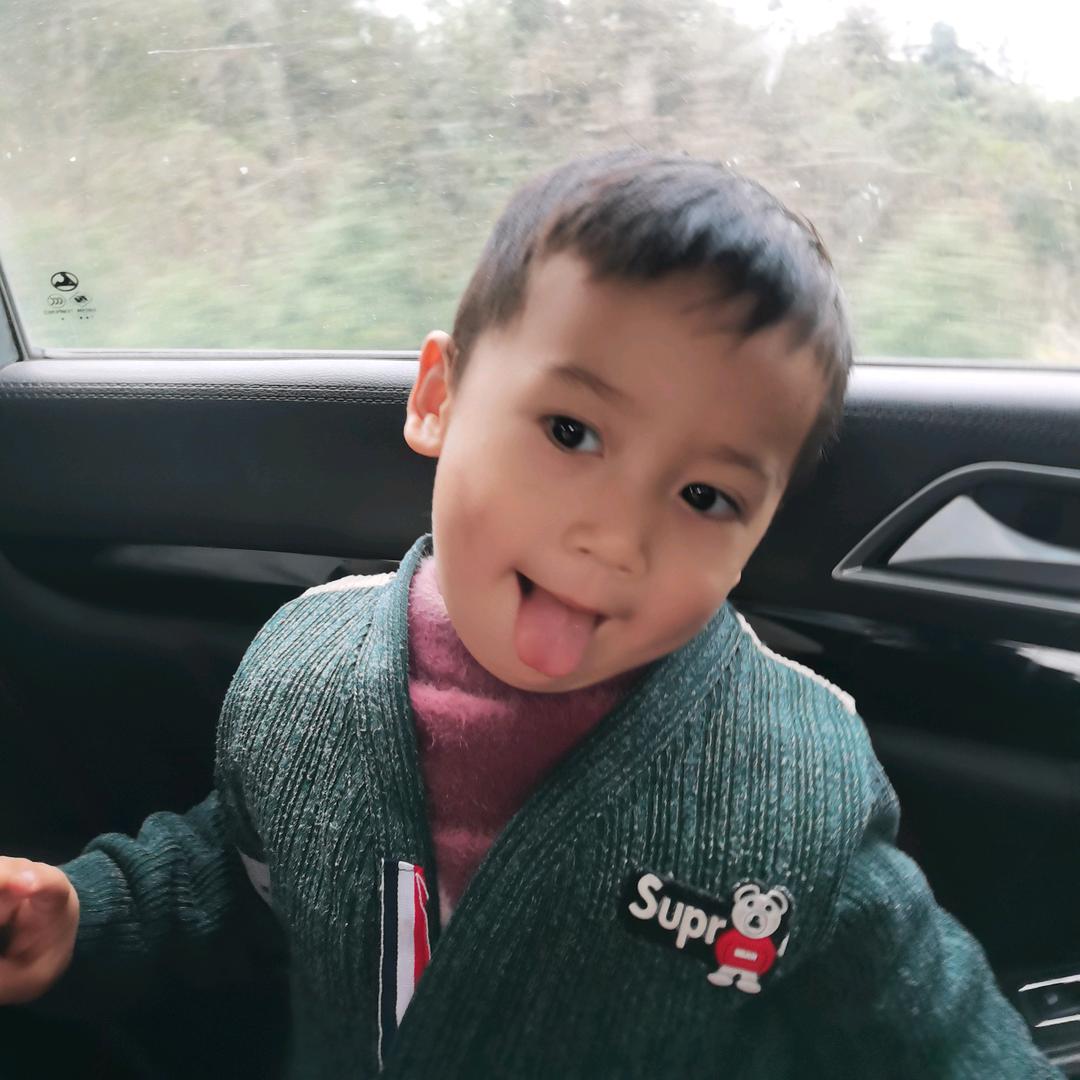 小小沈哈