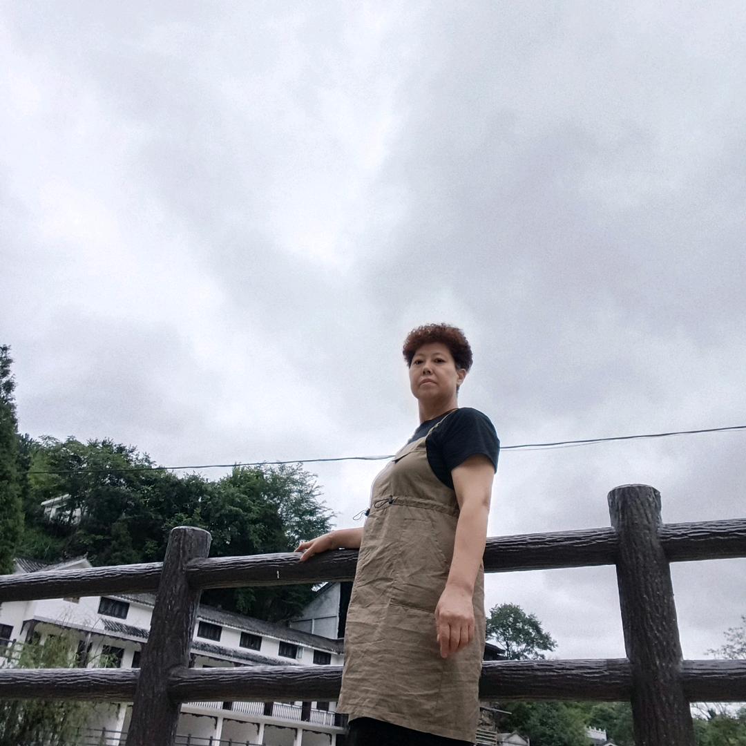 豪情女士