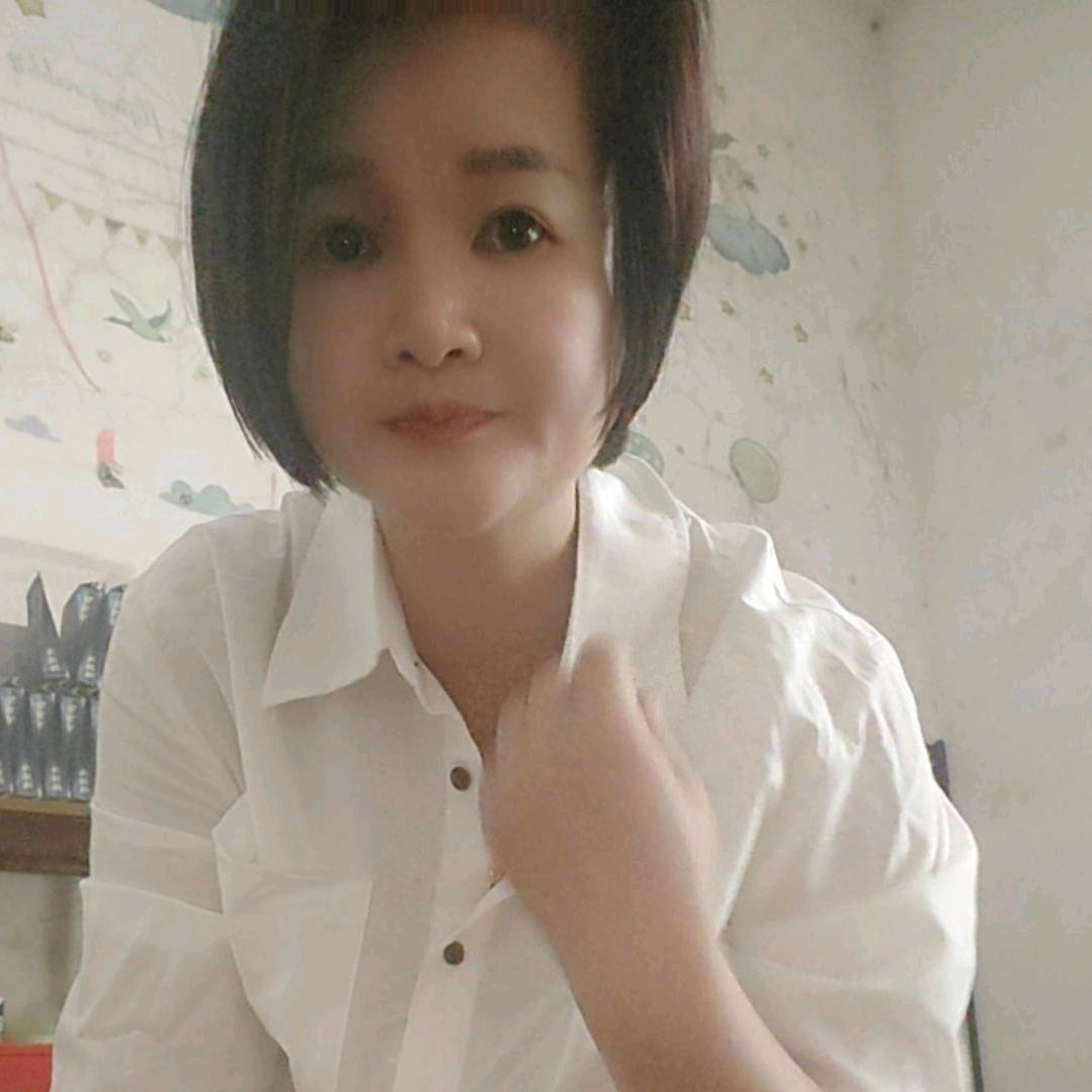 淡然嫣笑（79.03.26羊）