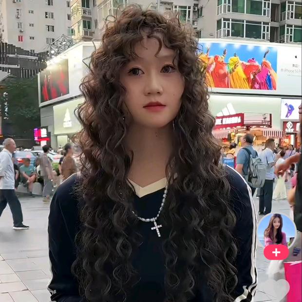 ら莪只求拥有平凡的爱情