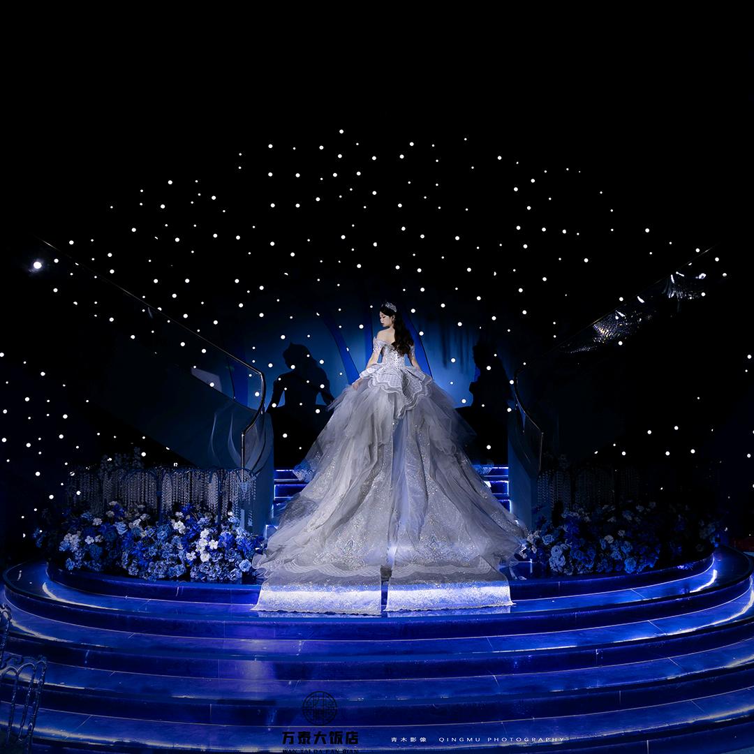 阿克苏万泰大饭店