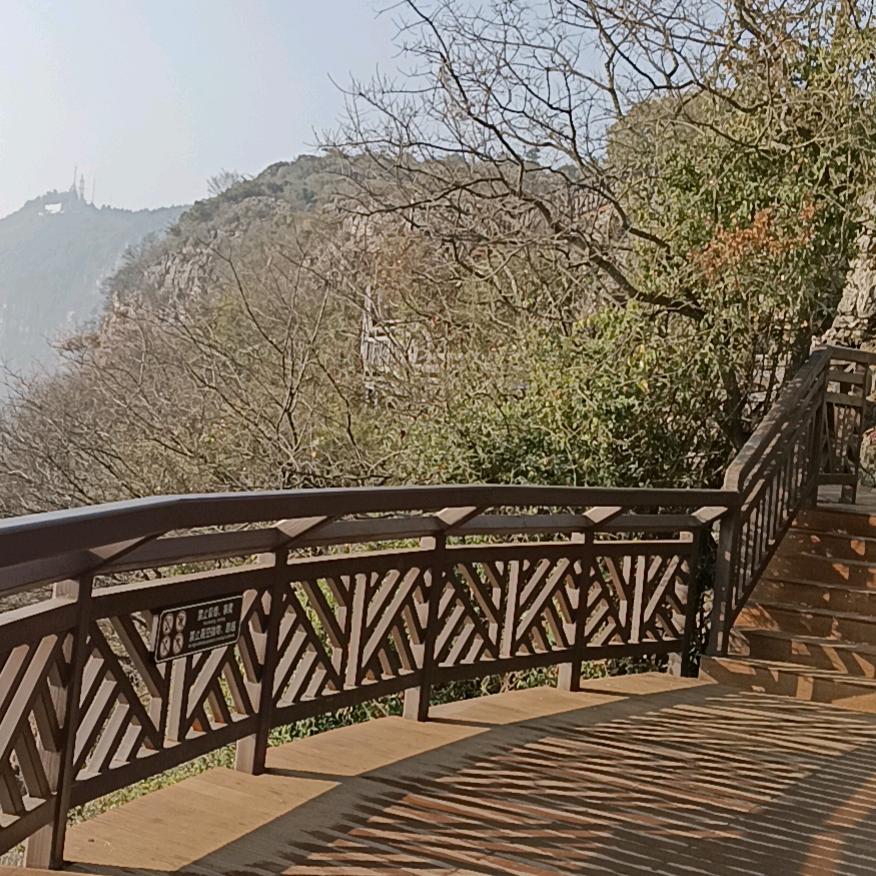 巴黎塔下丶仰望星空