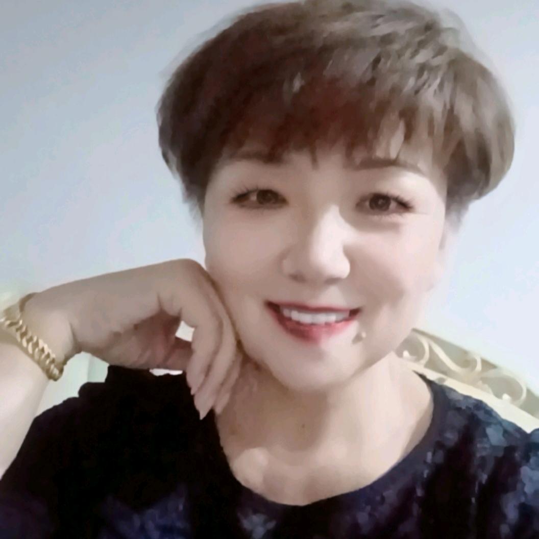 英子