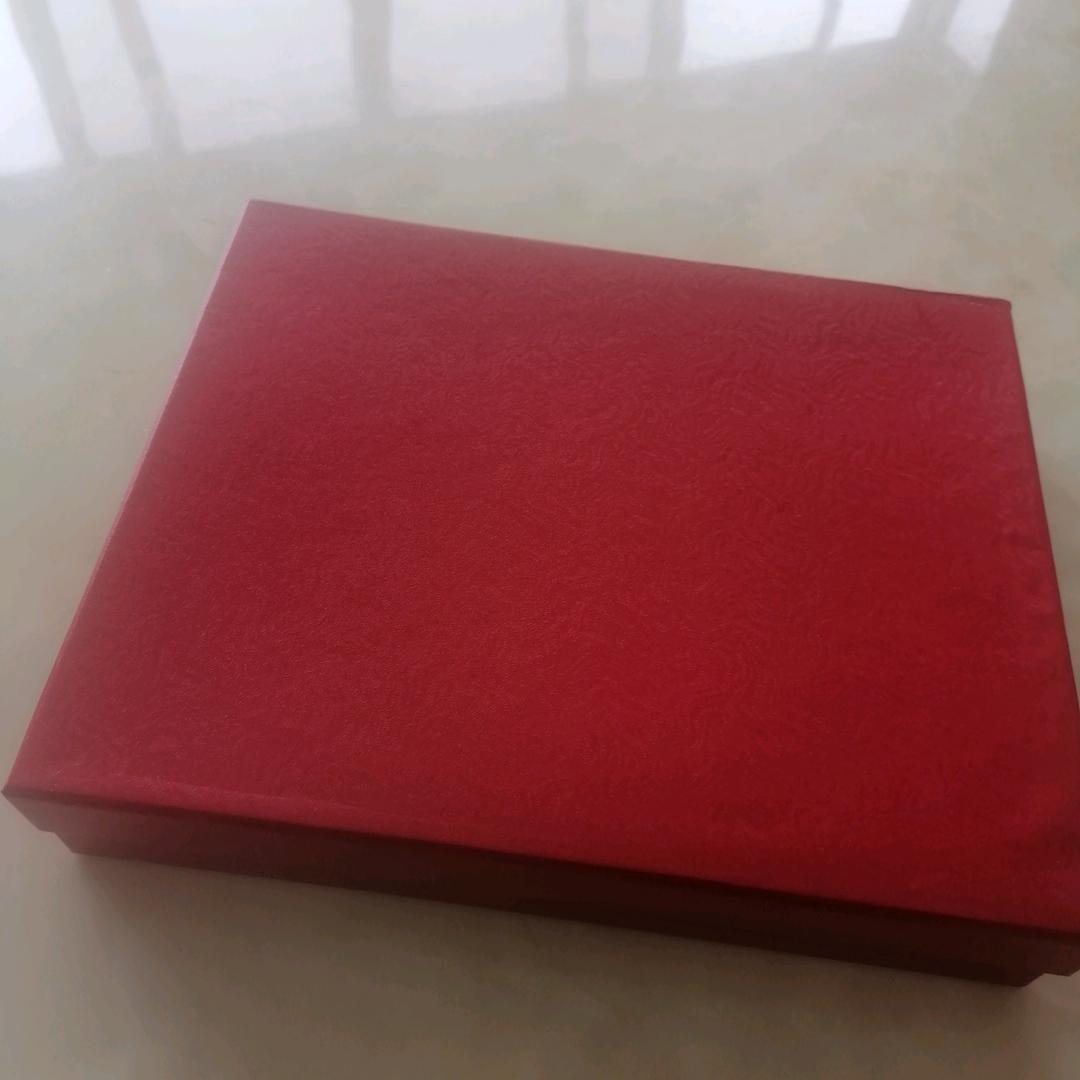 笑如烟霞