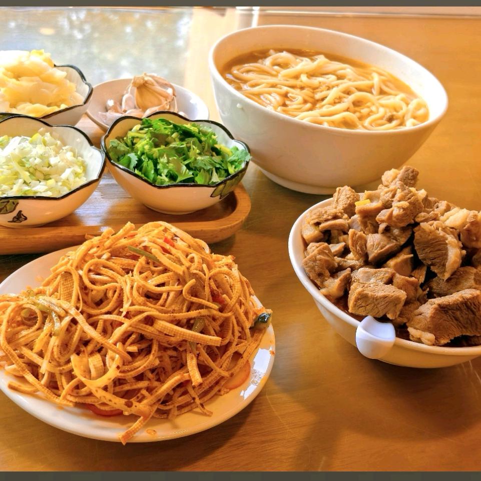 庞学勤兄弟羊肉面