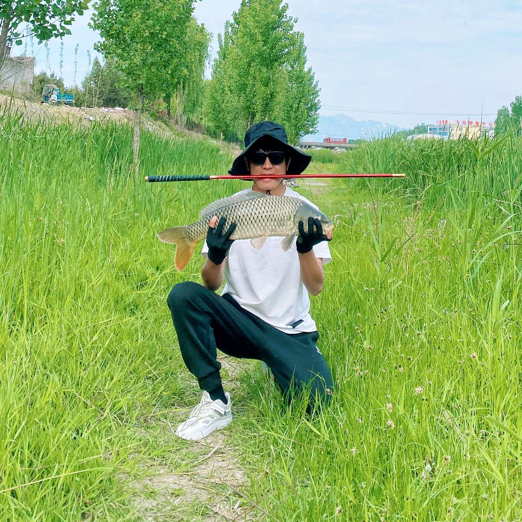 小朱玩钓鱼