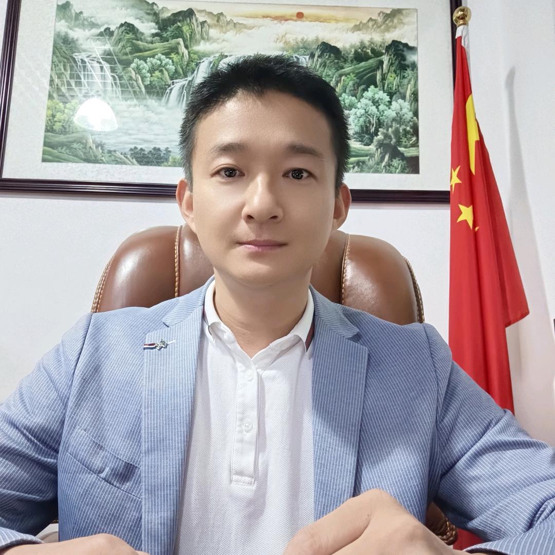 梅成业
