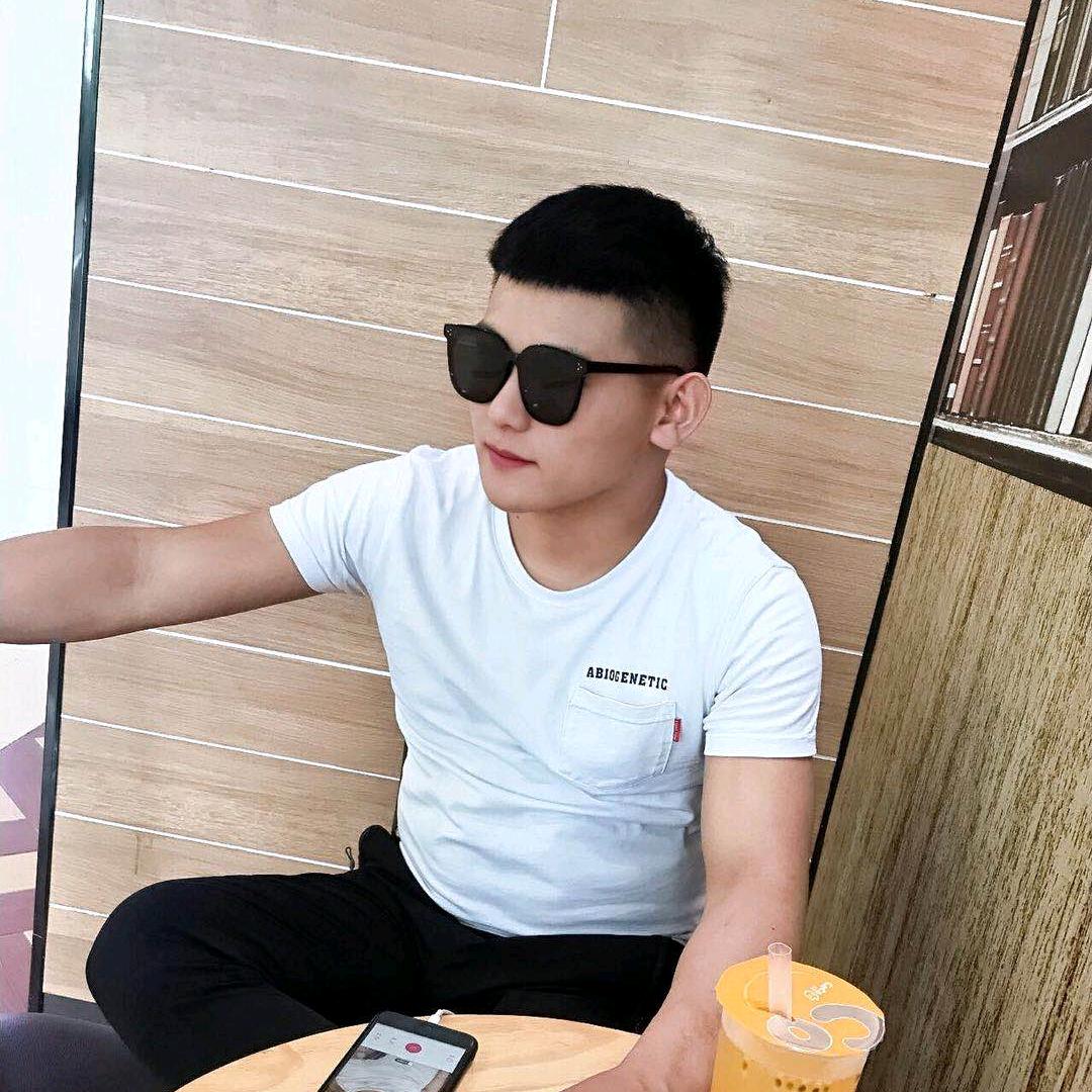ㅤㅤㅤ顾先生