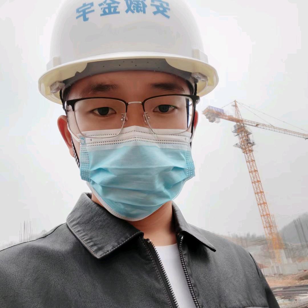 简凡。