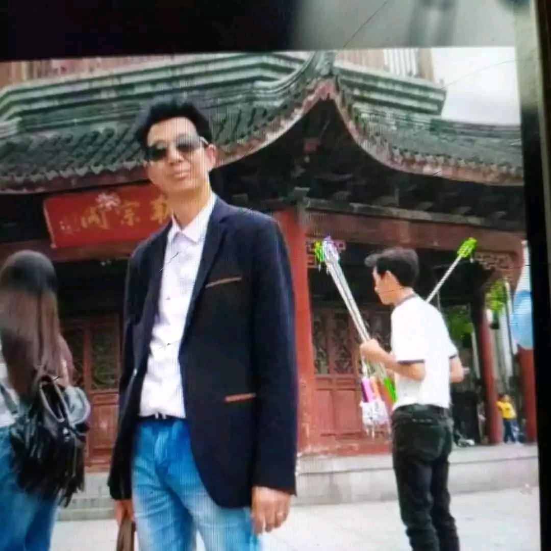 阿龙，！！！