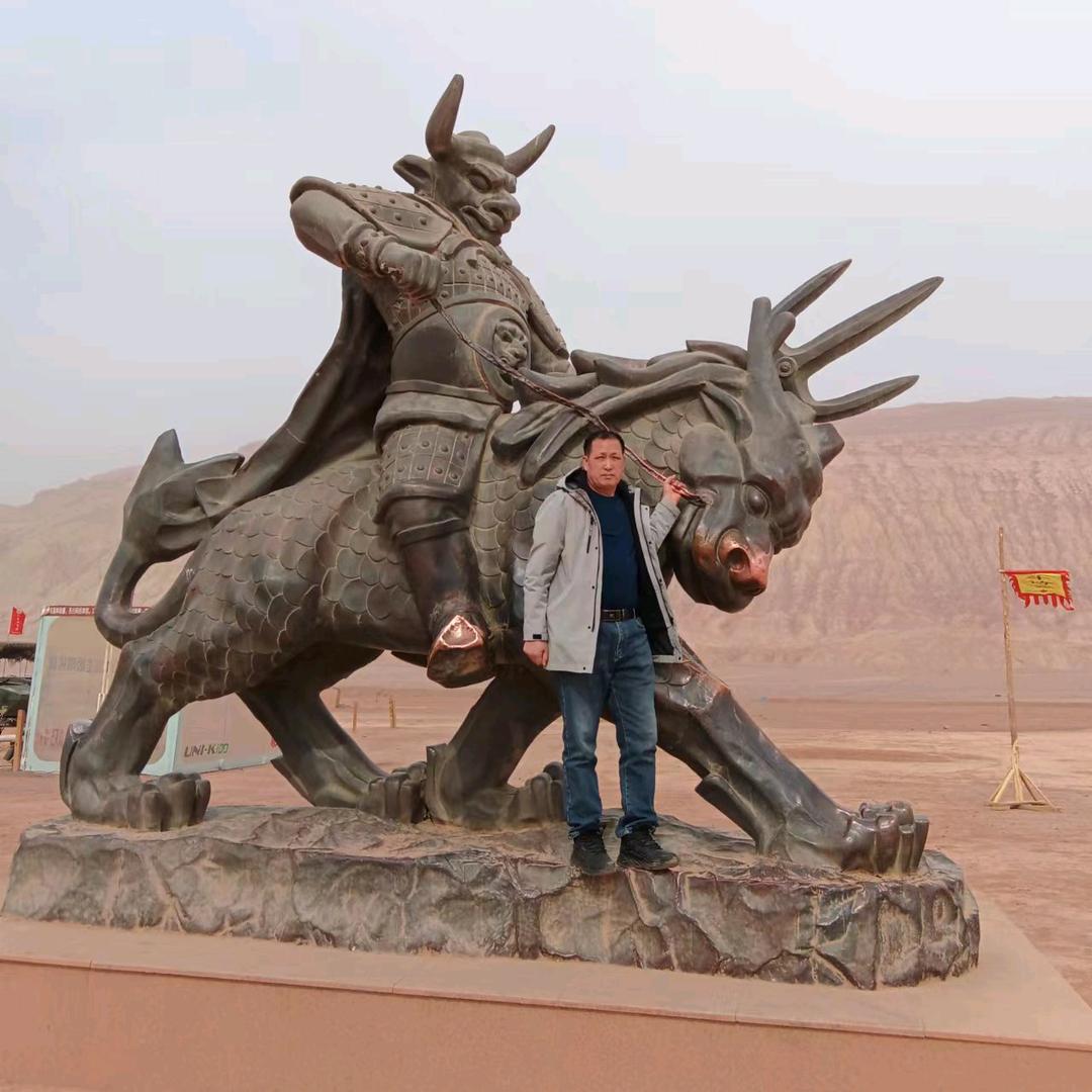 不知何时出天山