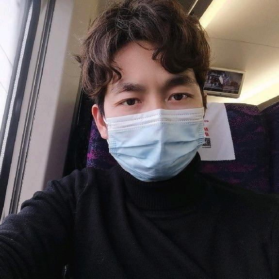 ZF小朱