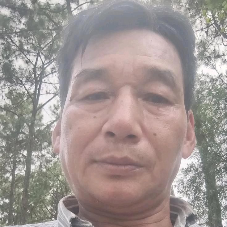 周周（绿幕直播）