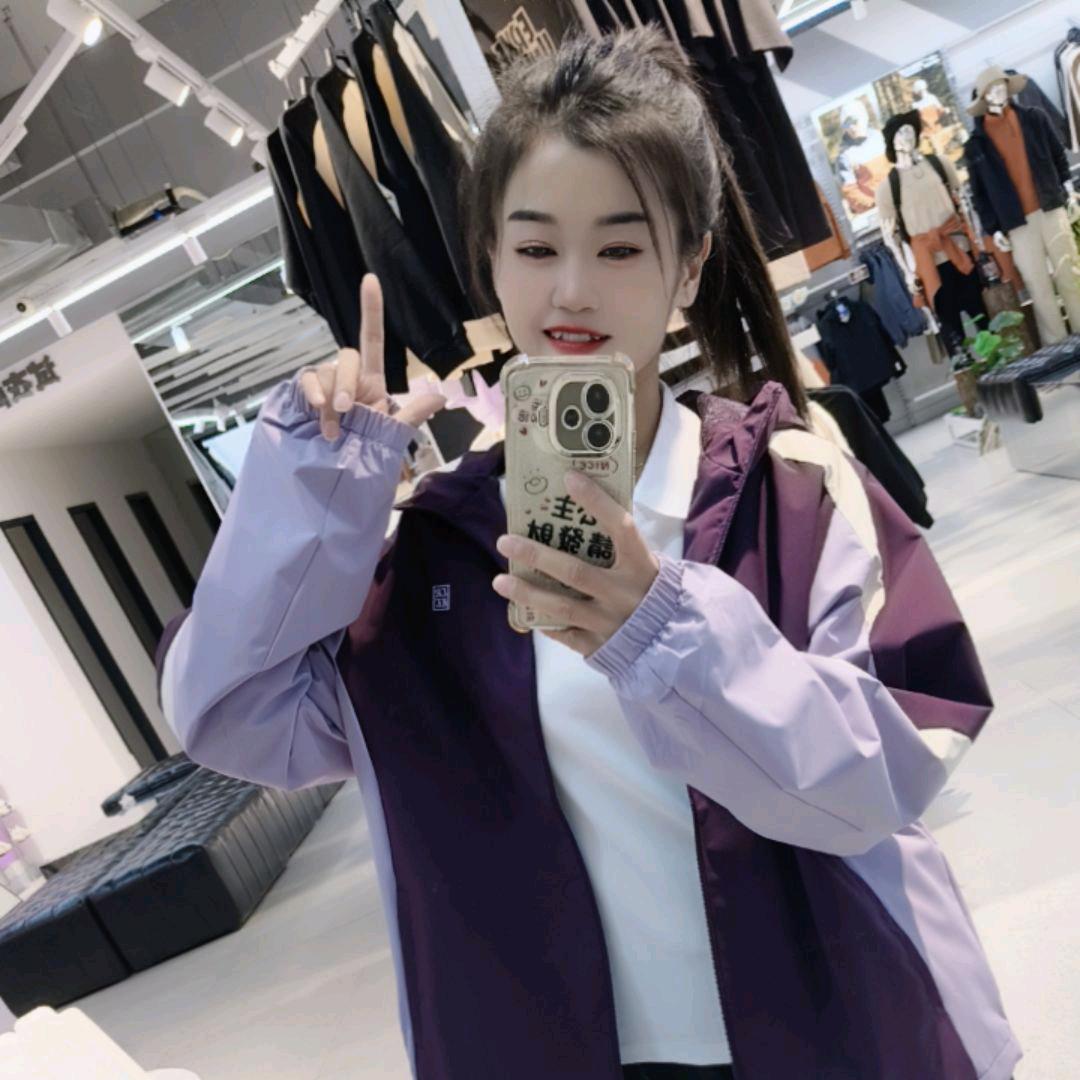 👸🏻小虎牙👩‍👧