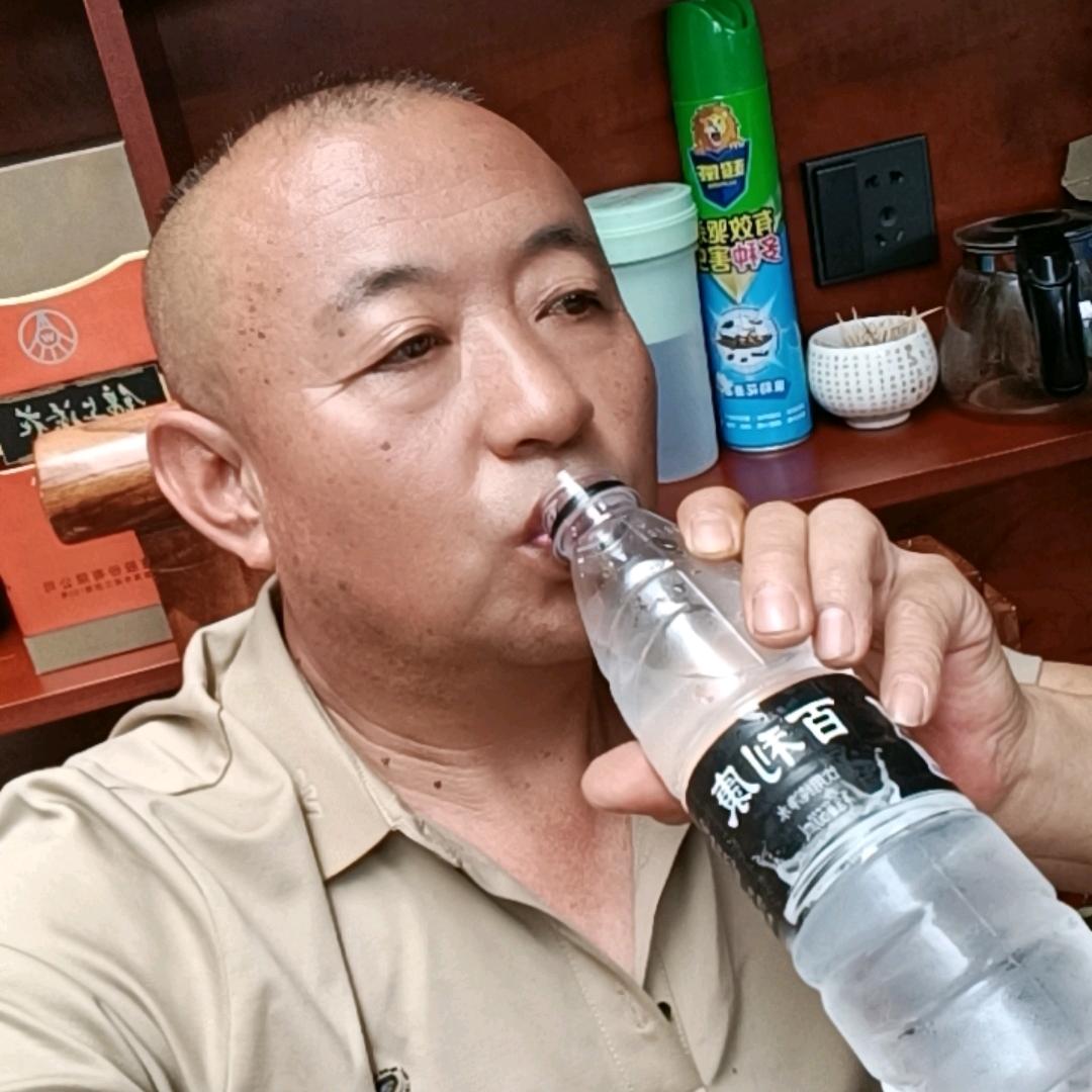 《晋百利康》纯净饮用水