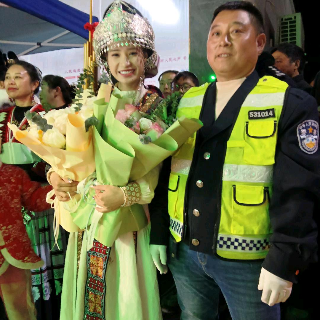 喜欢跳舞保卫。