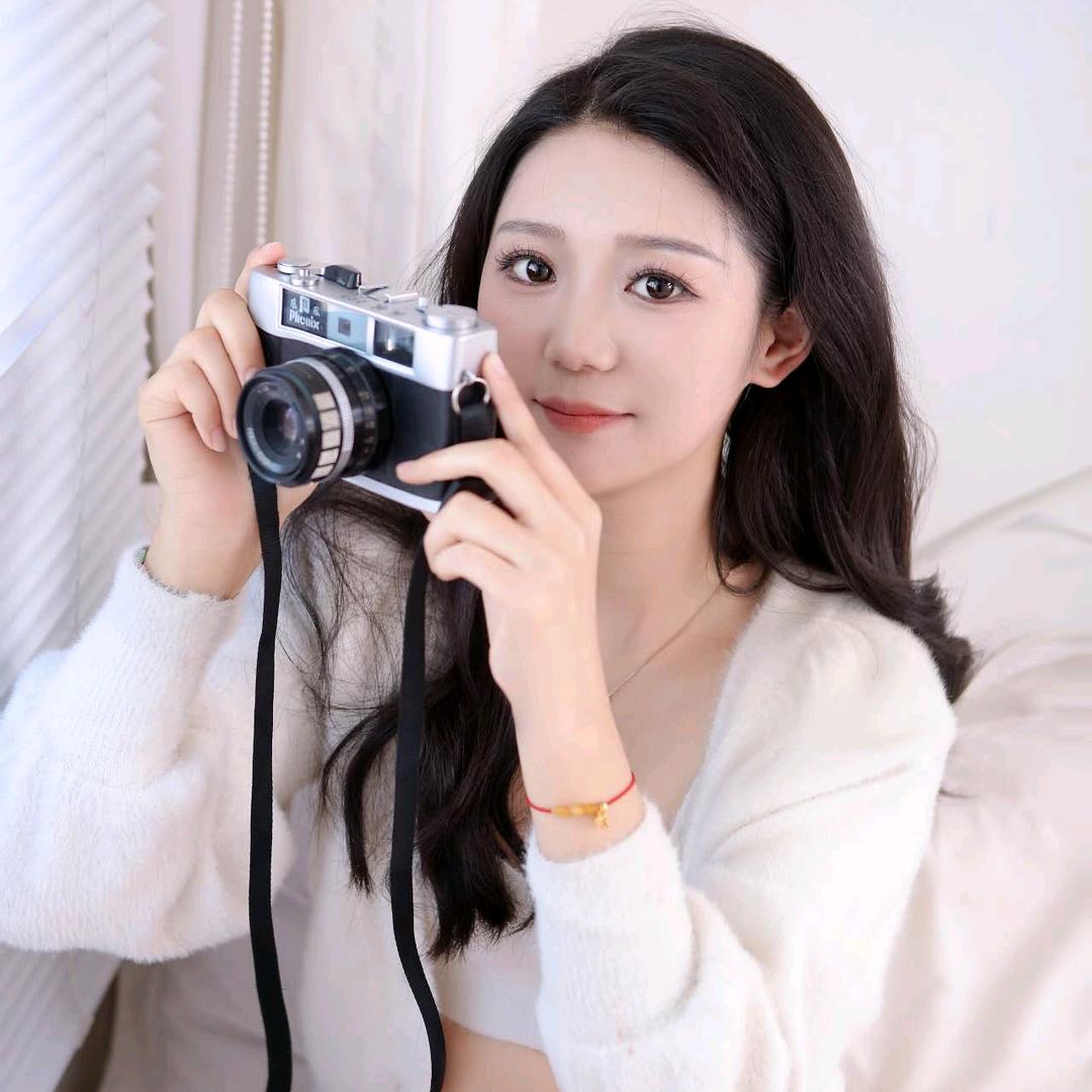 @是静静吖℡🌼