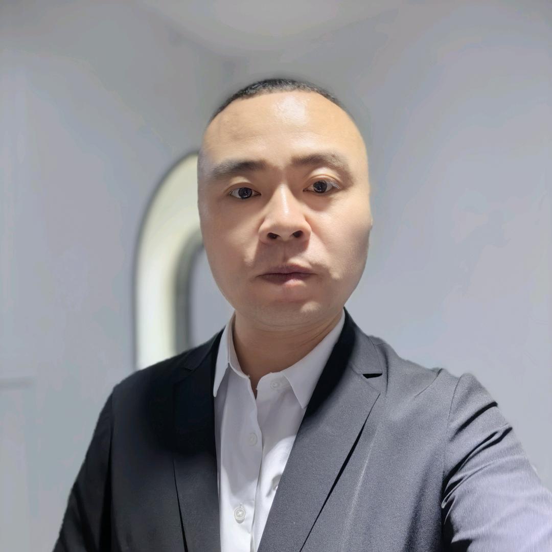 莫莫憨憨