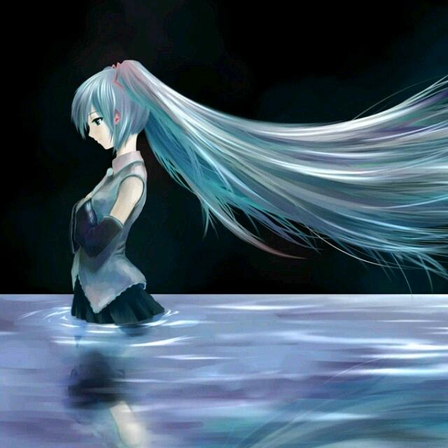 萝莉在家和两个猛男洗衣服