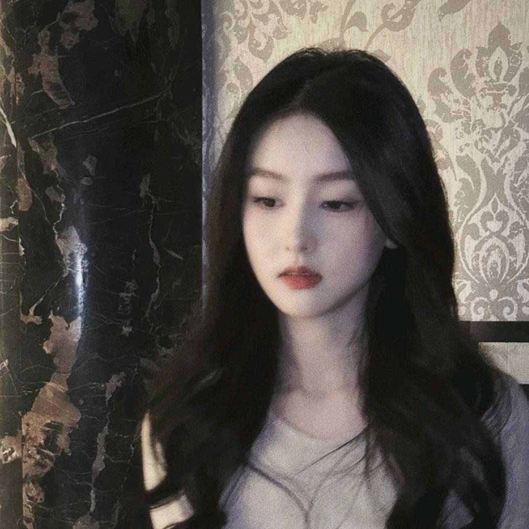 云拥夜色.