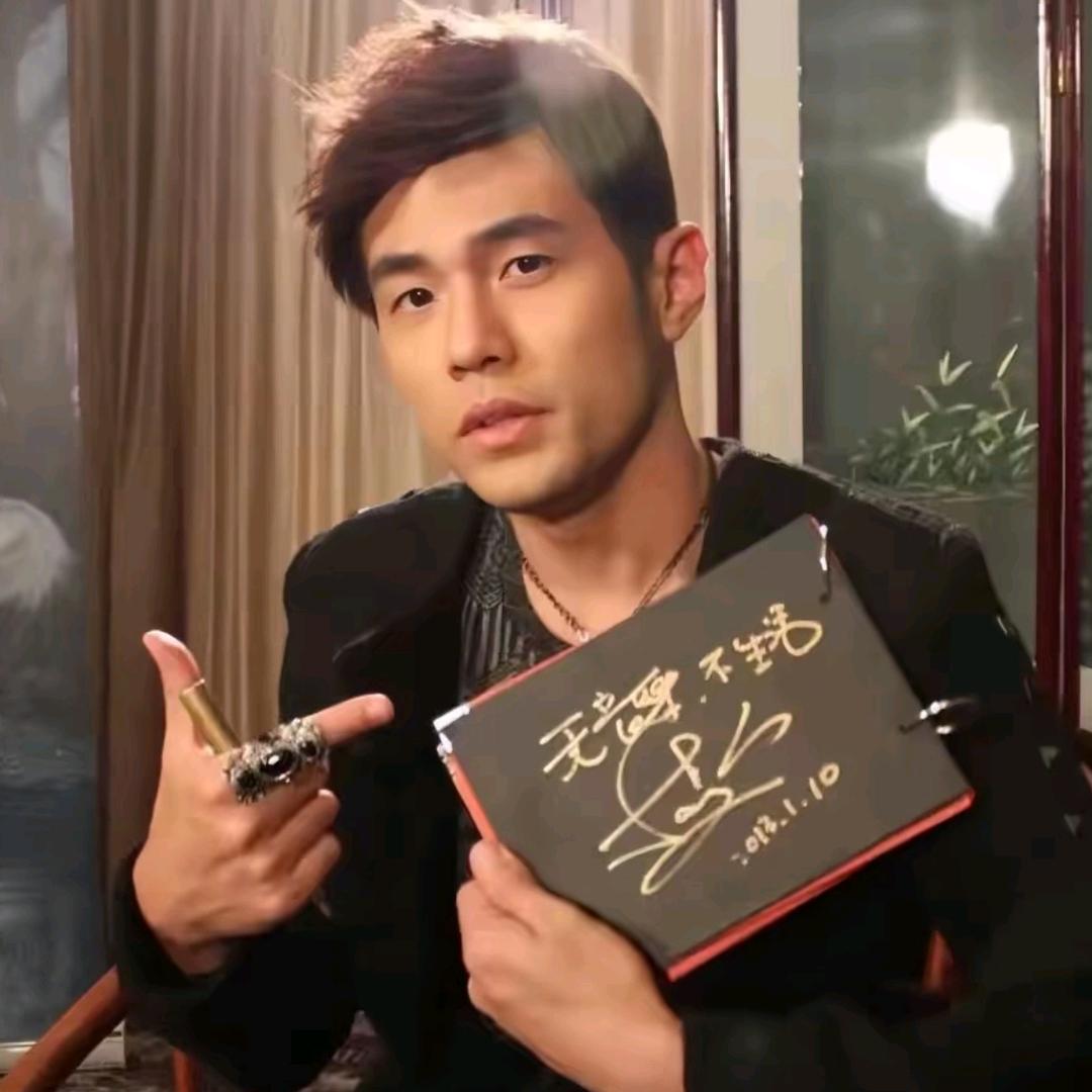 林黛玉拉屎不用纸🍉