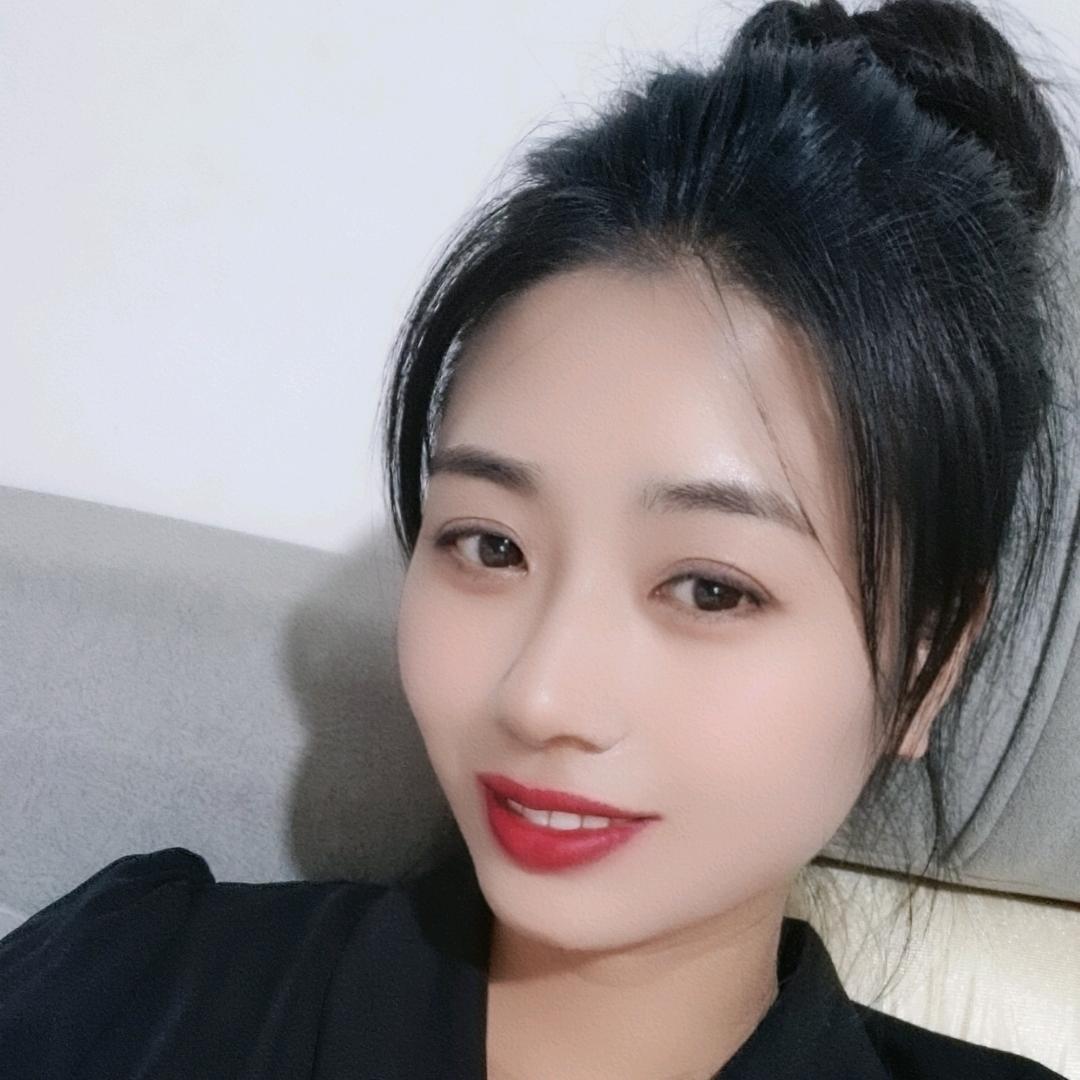 @小霞 （橱窗有物）